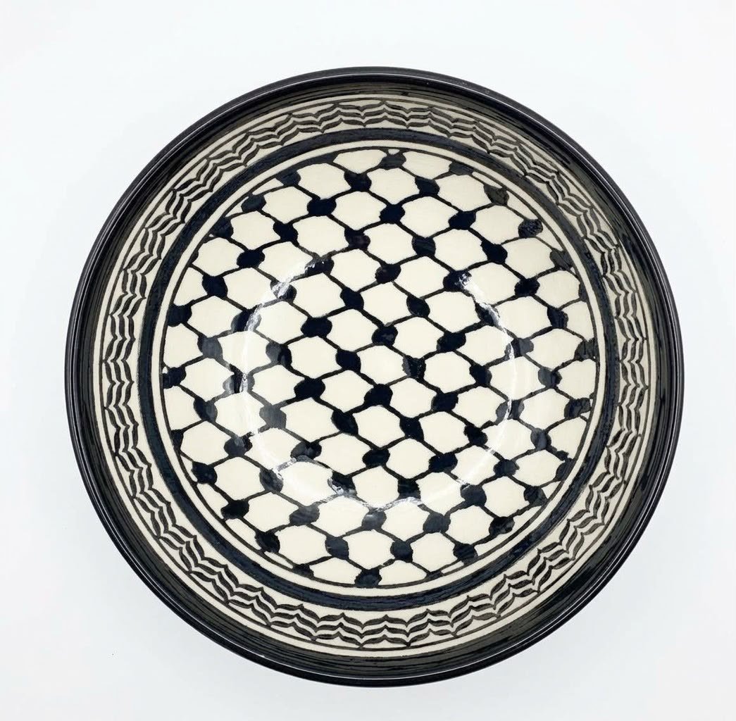 Lofiya 15cm hand-painted ceramic bowl